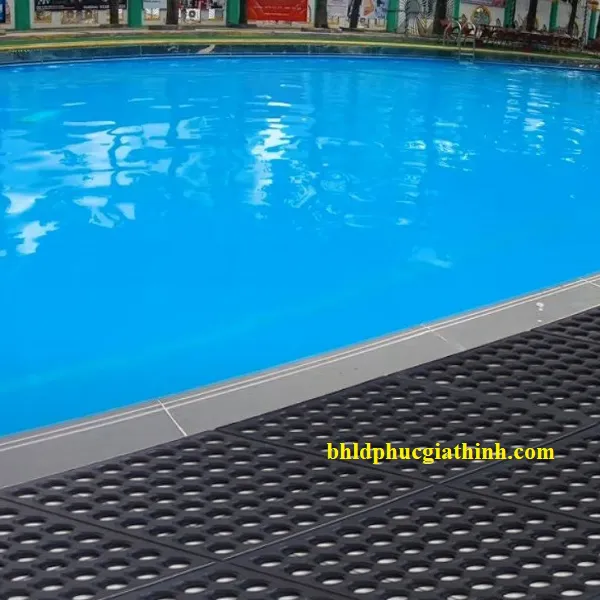 Thảm cao su lót sàn chống trơn trượt kích thước 91x91x1.2cm màu đen