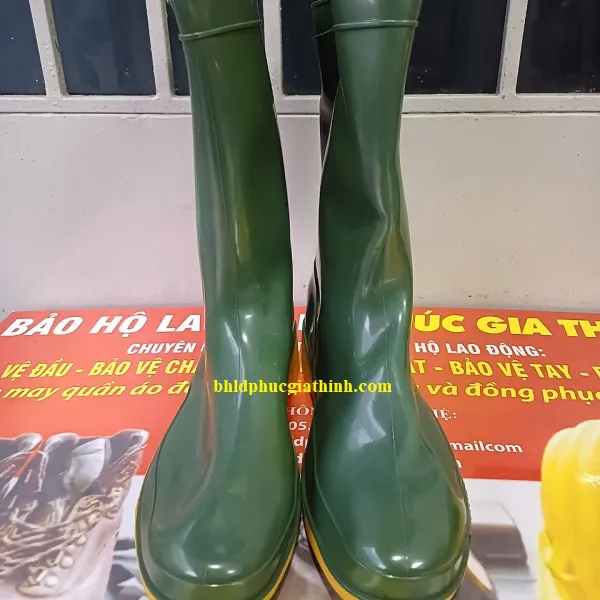 Ủng cao su xanh rêu đế vàng TGP 015 chống thấm nước