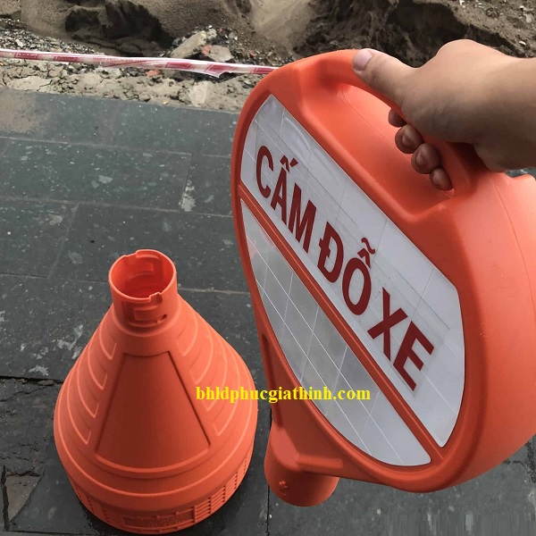 Trụ cảnh báo Cấm Đỗ Xe kích thước ø400 x H1040 mm chất liệu nhựa HDPE