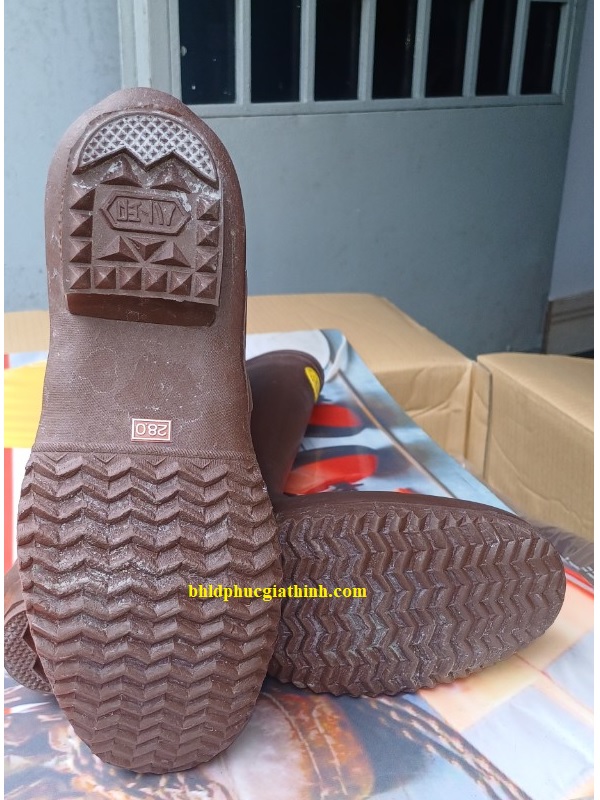 Ủng cách điện trung thế 26.5KV thương hiệu YOTSUGI Nhật Bản chính hãng