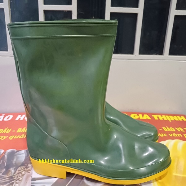 Ủng cao su xanh rêu đế vàng TGP 015 chống thấm nước