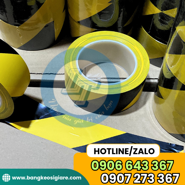 XƯỞNG BĂNG KEO DÁN NỀN CẢNH BÁO TẠI BÌNH CHÁNH băng keo dán nền sọc có bề mặt bóng láng