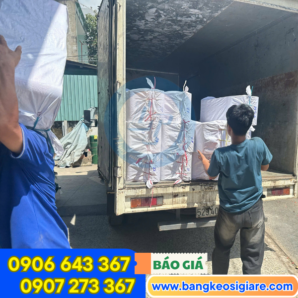 xe hàng băng keo giao đến khách xe hàng băng keo giao đến khách