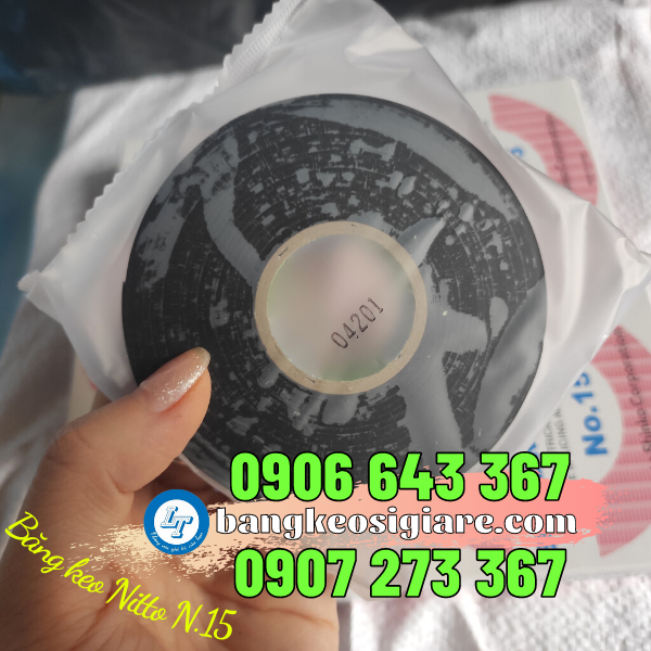 giá 1 cuộn băng keo nitto N15 của Nhật giá 1 cuộn băng keo nitto N15 của Nhật