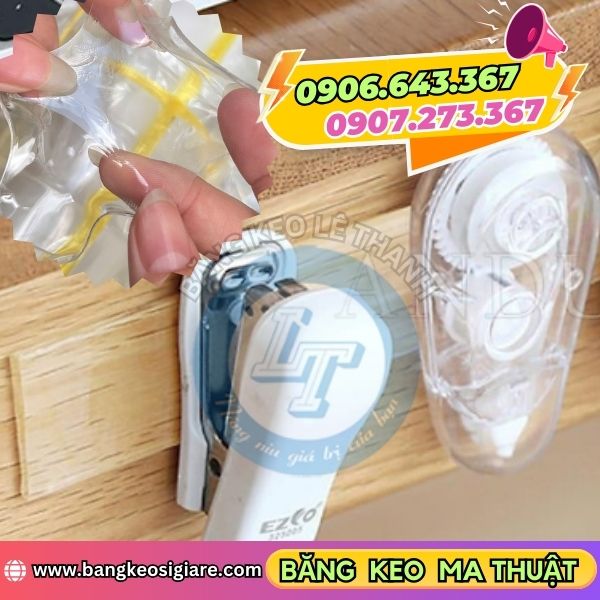 Cung cấp sỉ băng keo ma thuật trong suốt bám dính 2 mặt Cung cấp sỉ băng keo ma thuật trong suốt bám dính 2 mặt
