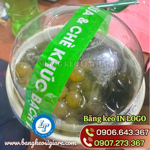 Băng keo in logo dán cố định nắp ly khi mang đi Băng keo in logo dán cố định nắp ly khi mang đi