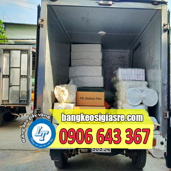 xe chở băng keo xe băng keo giấy vàng