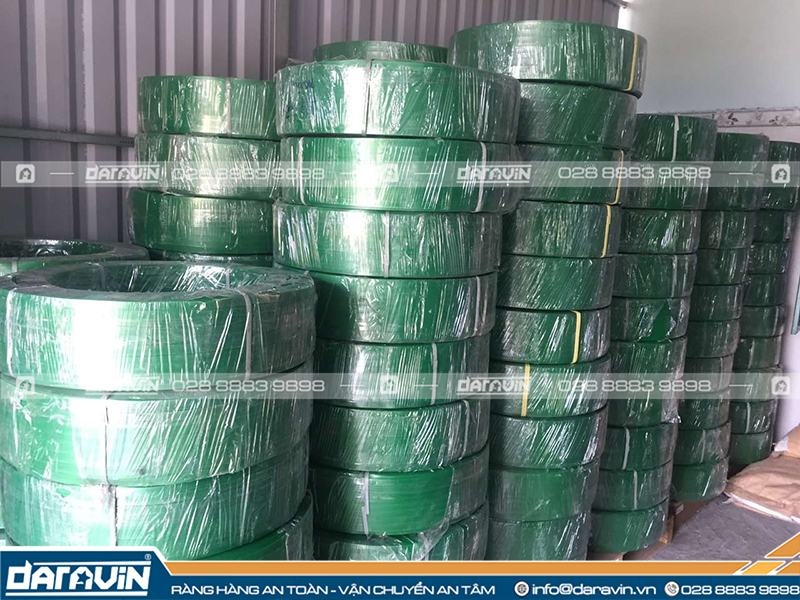 Dây đai nhựa pet có gì khác dây đai pp Dây đai nhựa pet có gì khác dây đai pp