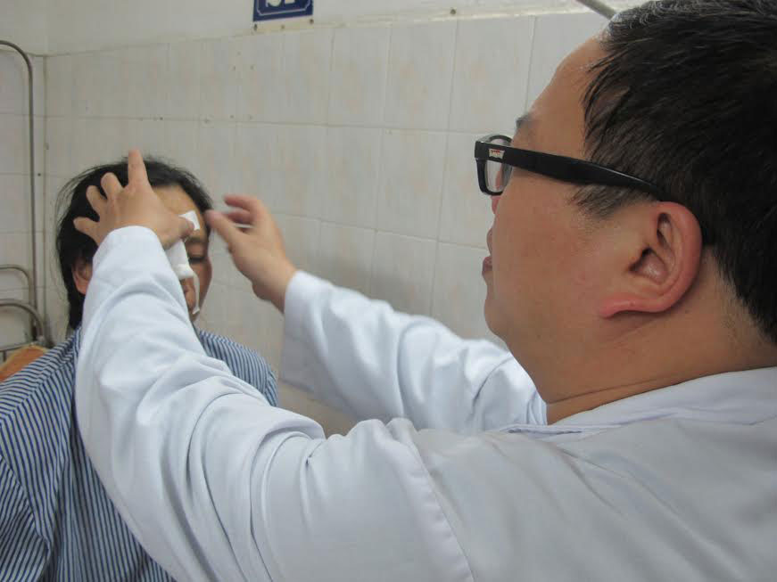 Dây thun chằng hàng kém chất lượng gây mù mắt khi sử dụng Dây thun chằng hàng kém chất lượng gây mù mắt khi sử dụng