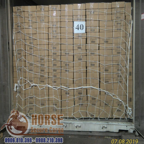 Lưới chắn container cố định hàng trên thùng xe Lưới chắn container cố định hàng trên thùng xe