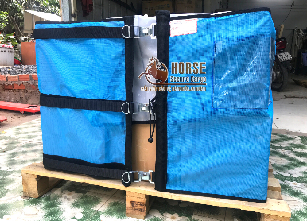 lưới quấn pallet 1m có vải trùm với khóa siết thông minh lưới quấn pallet 1m có vải trùm với khóa siết thông minh