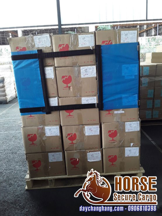 Lưới quấn pallet giúp tiết kiệm chi phí so với màng PE Lưới quấn pallet giúp tiết kiệm chi phí so với màng PE