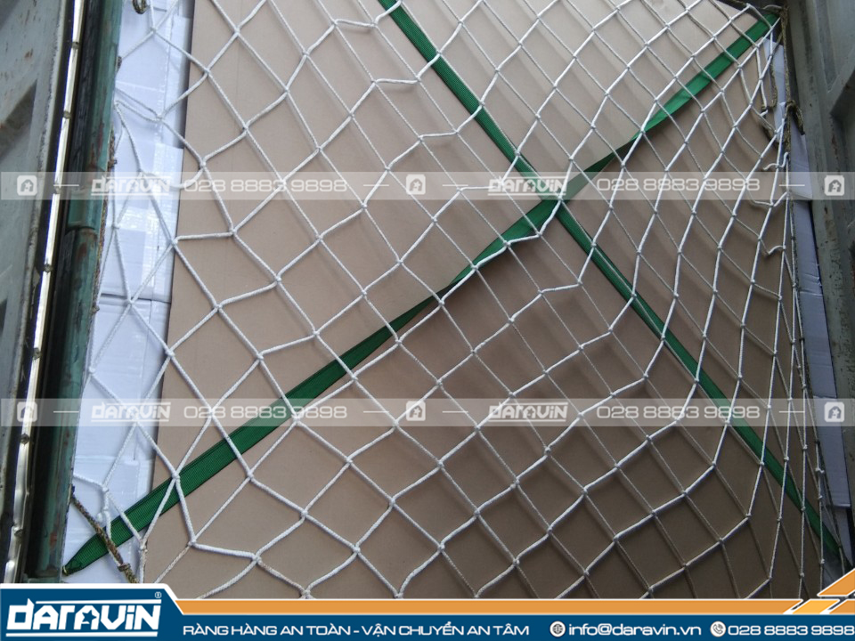 Ứng dụng lưới chắn - lưới chắn container Ứng dụng lưới chắn - lưới chắn container
