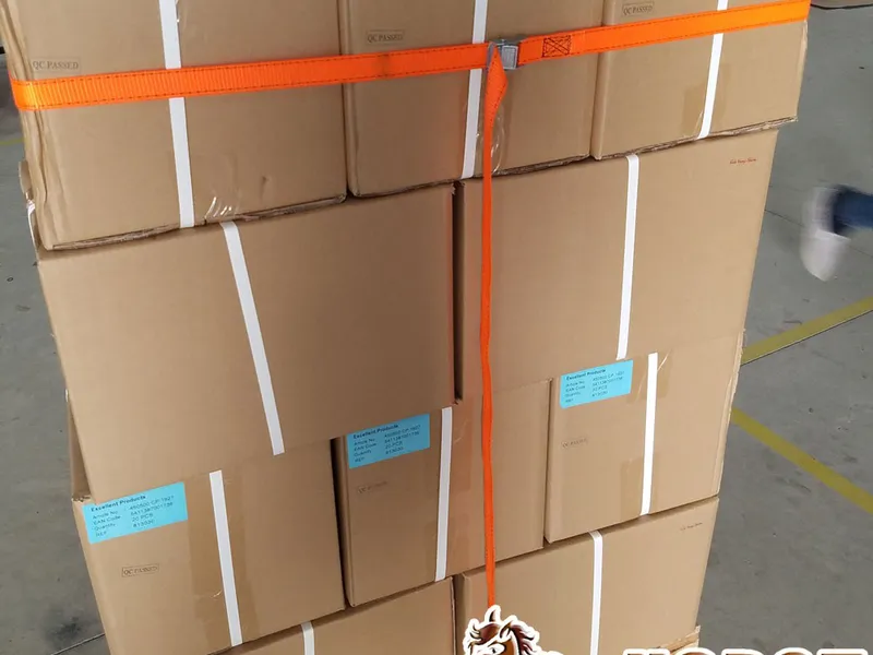 Sử dụng dây chằng khóa cam thay thế màng PE quấn pallet