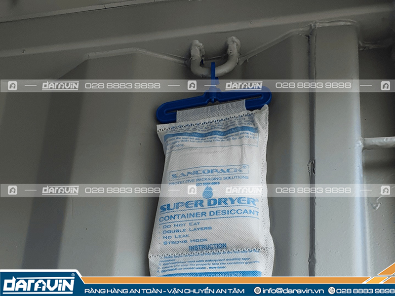 Ứng dụng túi hút ẩm trong việc bảo vệ hàng trên container Ứng dụng túi hút ẩm trong việc bảo vệ hàng trên container