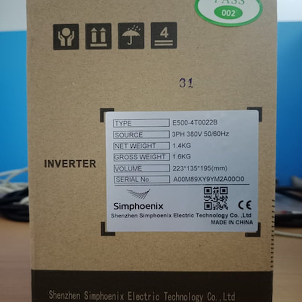 Biến tần 2.2kw 380v 3 Pha E500-4T0022B