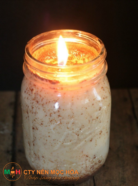 Đốt đèn cầy ly và tận hưởng hương thơm tuyệt vời của quế. Đốt đèn cầy ly và tận hưởng hương thơm tuyệt vời của quế.
