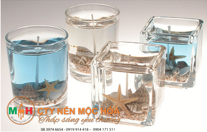 Để an toàn, khi mua bất kì cây đèn cầy ly bằng gel nào bạn cũng cần kiểm tra ly thủy tinh có đủ dày và chắc để không bị vỡ khi đèn cầy quá nóng. Để an toàn, khi mua bất kì cây đèn cầy ly bằng gel nào bạn cũng cần kiểm tra ly thủy tinh có đủ dày và chắc để không bị vỡ khi đèn cầy quá nóng.