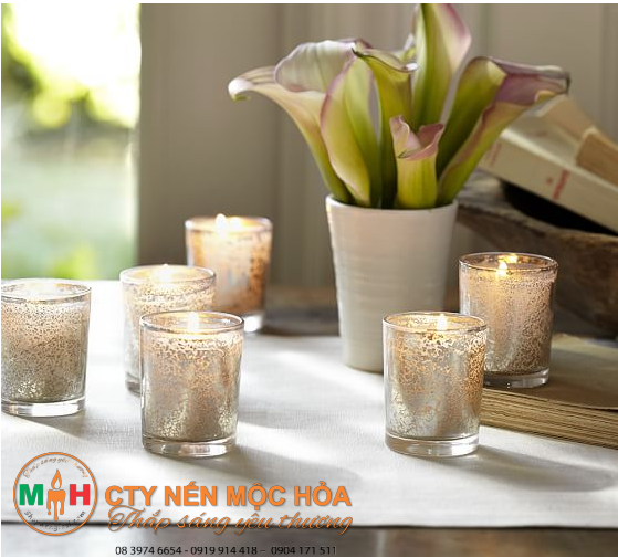 Một mùi hương nhẹ nhàng tương tự hoa nhài, chống trầm cảm, làm dịu cơ thể và làm giảm bớt cơn nóng hay giận dữ. Một mùi hương nhẹ nhàng tương tự hoa nhài, chống trầm cảm, làm dịu cơ thể và làm giảm bớt cơn nóng hay giận dữ.