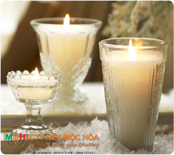 Bình chứa phải đủ rộng để sợi tim đèn cầy không bắt vào thành bình tạo thành muội than Bình chứa phải đủ rộng để sợi tim đèn cầy không bắt vào thành bình tạo thành muội than