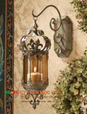 Các ngọn gió to vốn là kẻ thù của lửa nến sẽ không còn là nỗi lo khi nến được bảo bọc bởi lớp thủy tinh trong suốt Các ngọn gió to vốn là kẻ thù của lửa nến sẽ không còn là nỗi lo khi nến được bảo bọc bởi lớp thủy tinh trong suốt