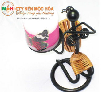 Một tác phẩm dân gian không nằm ở sự cầu kì mà tỏa hương thơm nghệ thuật thấm sâu vào trí óc người chiêm ngưỡng Một tác phẩm dân gian không nằm ở sự cầu kì mà tỏa hương thơm nghệ thuật thấm sâu vào trí óc người chiêm ngưỡng