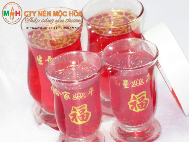 Nến ly chuông có 2 loại hớn và nhỏ Nến ly chuông có 2 loại hớn và nhỏ