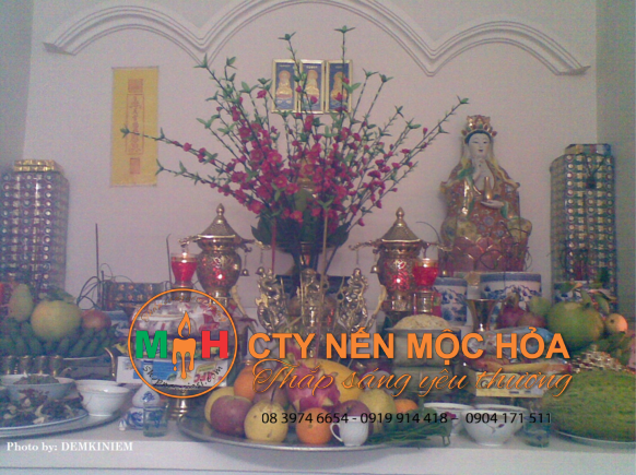 Nến là sợi dây kết nối với tổ tiên nên bạn cần tìm hiểu kĩ trước khi quan tâm đến gía nến cốc thắp hương Nến là sợi dây kết nối với tổ tiên nên bạn cần tìm hiểu kĩ trước khi quan tâm đến gía nến cốc thắp hương