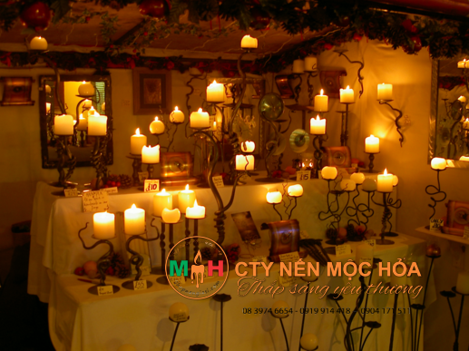 Sản xuất nến nghệ thuật ngày nay đa phần dựa vào máy móc Sản xuất nến nghệ thuật ngày nay đa phần dựa vào máy móc