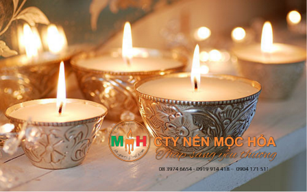 Nến tealight thường không có mùi thơm, chúng được dùng để đốt tinh dầu hoặc hương liệu trong thư giãn Nến tealight thường không có mùi thơm, chúng được dùng để đốt tinh dầu hoặc hương liệu trong thư giãn