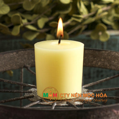 Thật ngạc nhiên phần sáng của ngọn lửa không phải là phần nóng nhất. Ánh sáng rực rỡ của lửa phát ra ¾ năng lượng ánh sáng và ¼ còn lại dưới dạng nhiệt.  Thật ngạc nhiên phần sáng của ngọn lửa không phải là phần nóng nhất. Ánh sáng rực rỡ của lửa phát ra ¾ năng lượng ánh sáng và ¼ còn lại dưới dạng nhiệt.