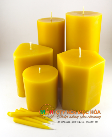 Nếu bạn muốn dùng nến để khử mùi trong nhà thì cách tốt nhất là sử dụng tinh dầu thiên nhiên được xông lên bởi những cây nến không mùi Nếu bạn muốn dùng nến để khử mùi trong nhà thì cách tốt nhất là sử dụng tinh dầu thiên nhiên được xông lên bởi những cây nến không mùi