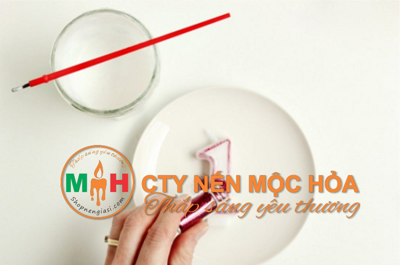 Bạn có thể chọn bất kì màu sắc kim tuyến yêu thích nào. Bạn có thể chọn bất kì màu sắc kim tuyến yêu thích nào.