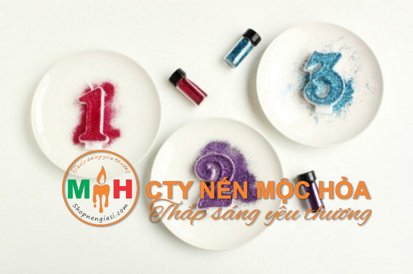 Làm tương tự với những cây nến sinh nhật hình số khác Làm tương tự với những cây nến sinh nhật hình số khác