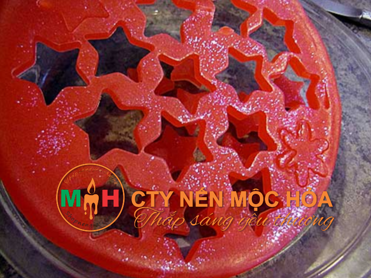 Đèn cầy sinh nhật hình đũa thần rất đơn giản để thực hiện Đèn cầy sinh nhật hình đũa thần rất đơn giản để thực hiện