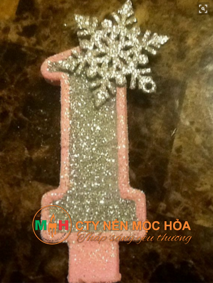 Để tìm mua những cây nến sinh nhật đẹp giá rẻ nhất thị trường, đừng ngần ngại liên hệ với Nến Mộc Hỏa bạn nhé! Để tìm mua những cây nến sinh nhật đẹp giá rẻ nhất thị trường, đừng ngần ngại liên hệ với Nến Mộc Hỏa bạn nhé!