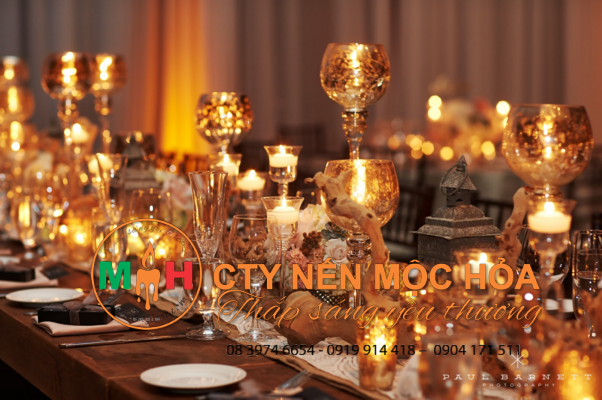 Nến tealight được xem là một trợ thủ đắc lực của những người tổ chức sự kiện Nến tealight được xem là một trợ thủ đắc lực của những người tổ chức sự kiện