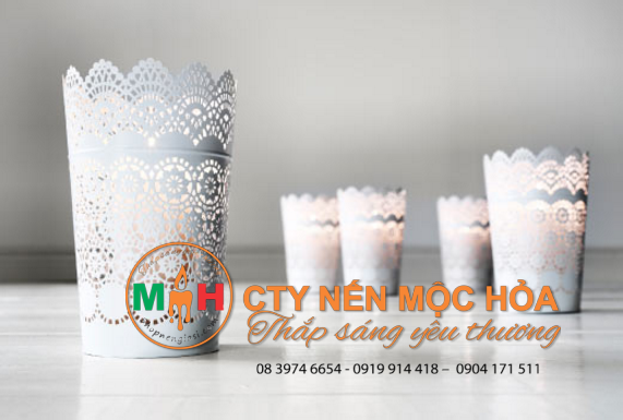 Hãy để sáp nóng chảy nguội đi một vài phút trước khi bắt đầu thắp nến nghệ thuật angel light trở lại Hãy để sáp nóng chảy nguội đi một vài phút trước khi bắt đầu thắp nến nghệ thuật angel light trở lại