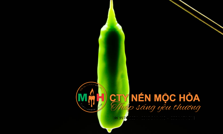 Treo đèn cây ở khu vực khô ráo và thoáng gió Treo đèn cây ở khu vực khô ráo và thoáng gió