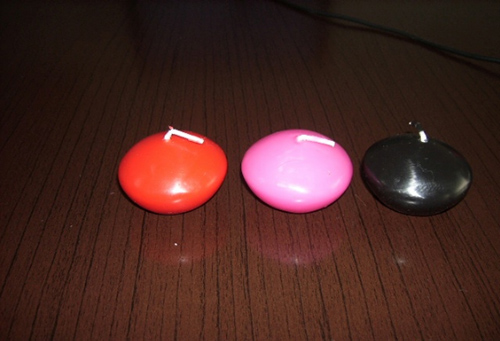 Nến nổi lung linh bàn tiệc Nến nổi lung linh bàn tiệc