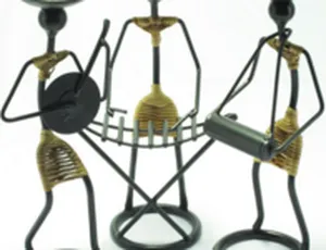 Vì sao những chân đế nến này luôn cháy hàng?