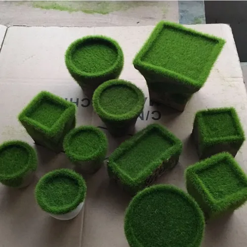 Mô phỏng chậu cỏ cắm hoa