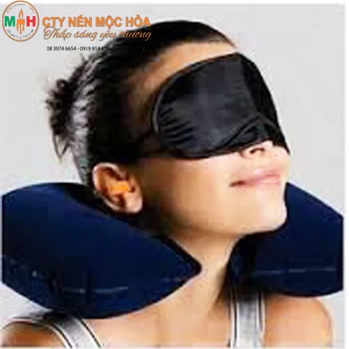 Vải che mặt dùng trong việc tạo sự bất ngờ.