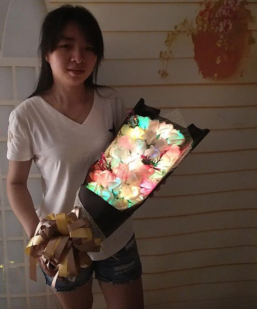 Gift set hộp 33bông hoa hồng sáp led - điện tử