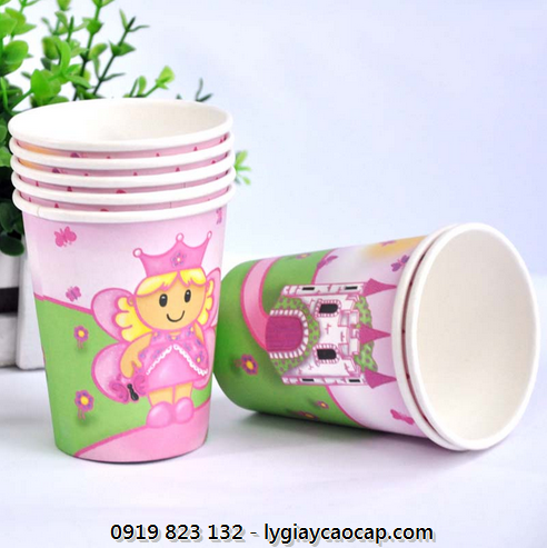Cốc giấy dễ thương in hình các nhân vật hoạt hình cũng là sự lựa chọn tuyệt vời cho buổi tiệc sinh nhật Cốc giấy dễ thương in hình các nhân vật hoạt hình cũng là sự lựa chọn tuyệt vời cho buổi tiệc sinh nhật
