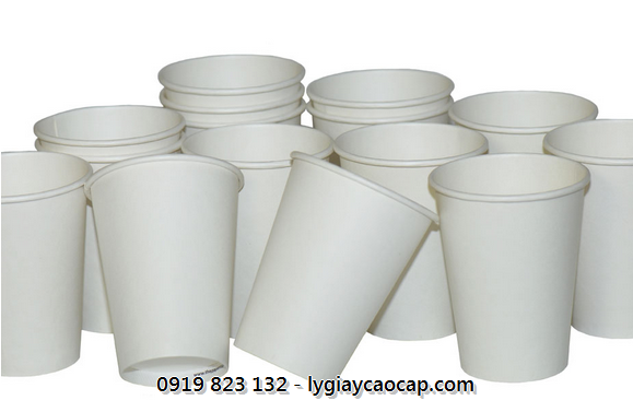 Ly giấy kém chất lượng khiến cả người bán và người mua lo ngại Ly giấy kém chất lượng khiến cả người bán và người mua lo ngại