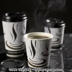 Ly giấy đựng nước nóng