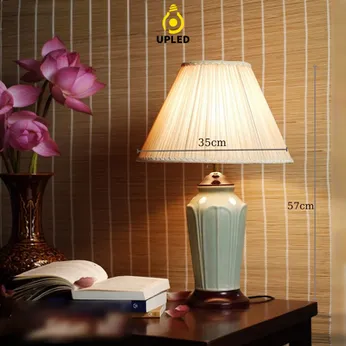 Đèn bàn gốm Bát Tràng UBG024