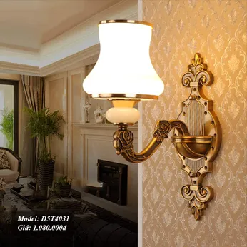 Đèn tường đồng chao thủy tinh trong nhà