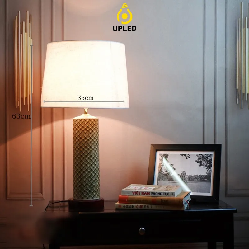 Đèn bàn gốm Bát Tràng UBG017